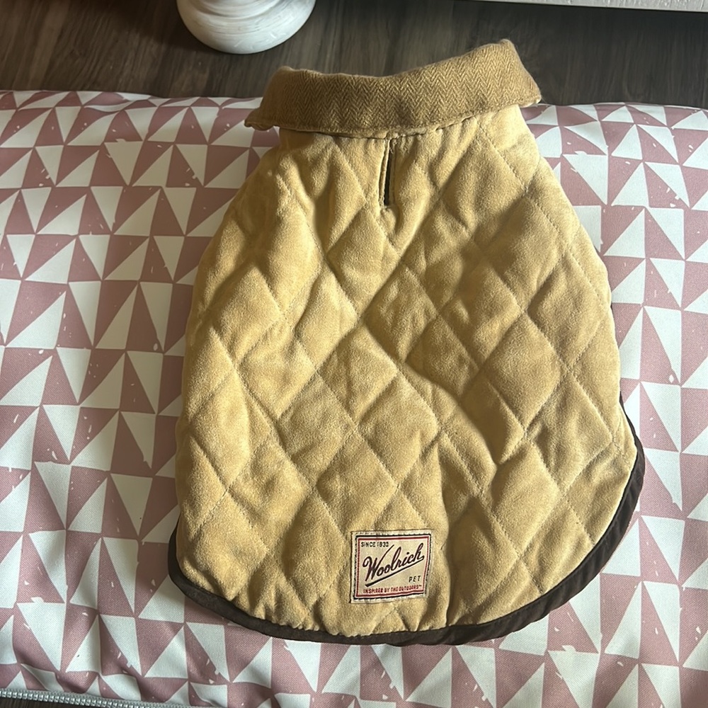 Woolrich Reversible Small Dog Coat Herringbone Tweed‎ 1 Side Tan Quilted 2 Side